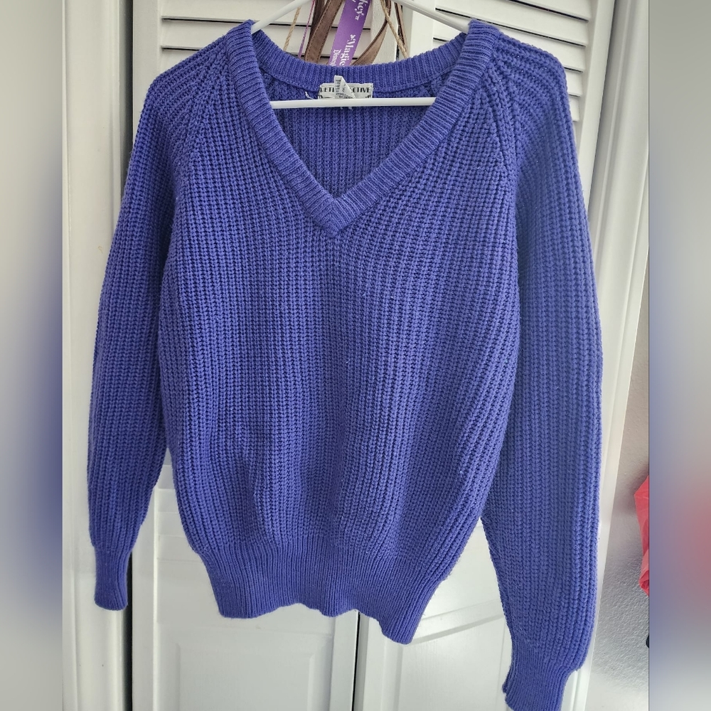 Sweater Medium